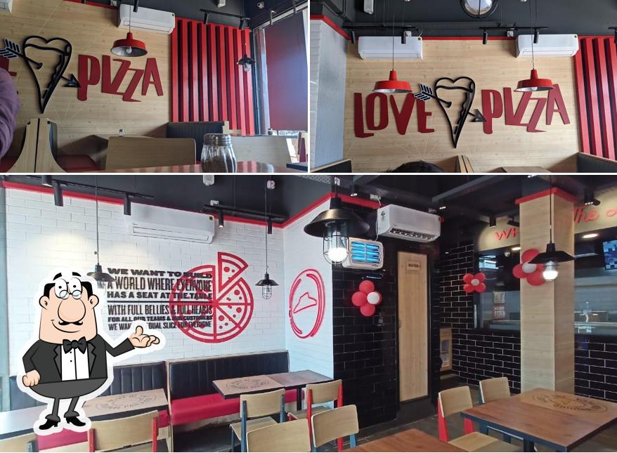 Pizza Hut Ramanattukara, Kerala