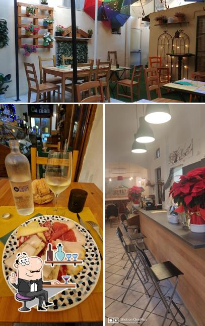 Siediti a un tavolo di Pomodori Verdi Fritti Pisa