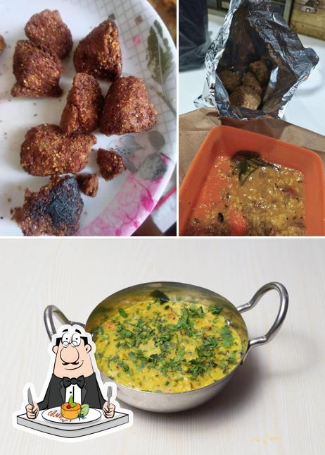 Food at Bodkhe Kaku Swyampak Ghar