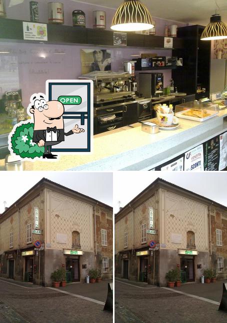 La immagine della esterno e cibo di Santa Caterina