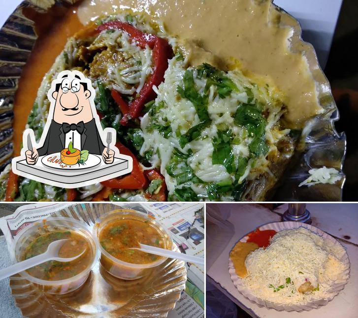 Food at The Aunty Momos