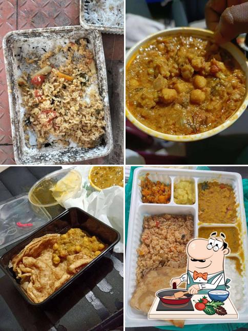 Chicken curry at Hot Chips - Chips & Snacks Nungambakkam