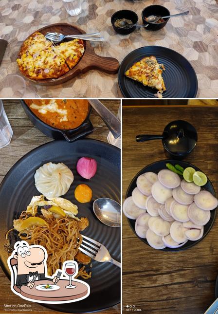 Food at TOSS Restro Food Court Bakery