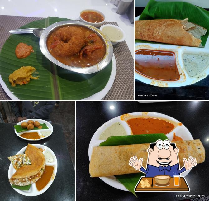 Meals at Raghavendra tiffin center