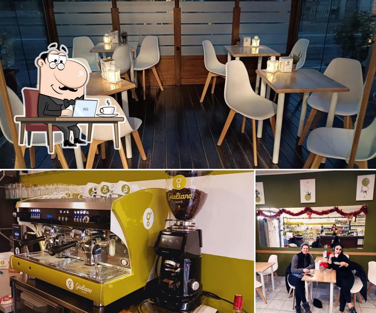 Siediti a un tavolo di Tabaccheria e Caffetteria del Borgo di Ramise