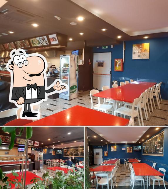 Gli interni di 13e30 Fast Food Italiano