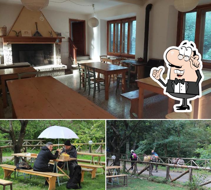 Siediti a un tavolo di RIFUGIO ASQUA