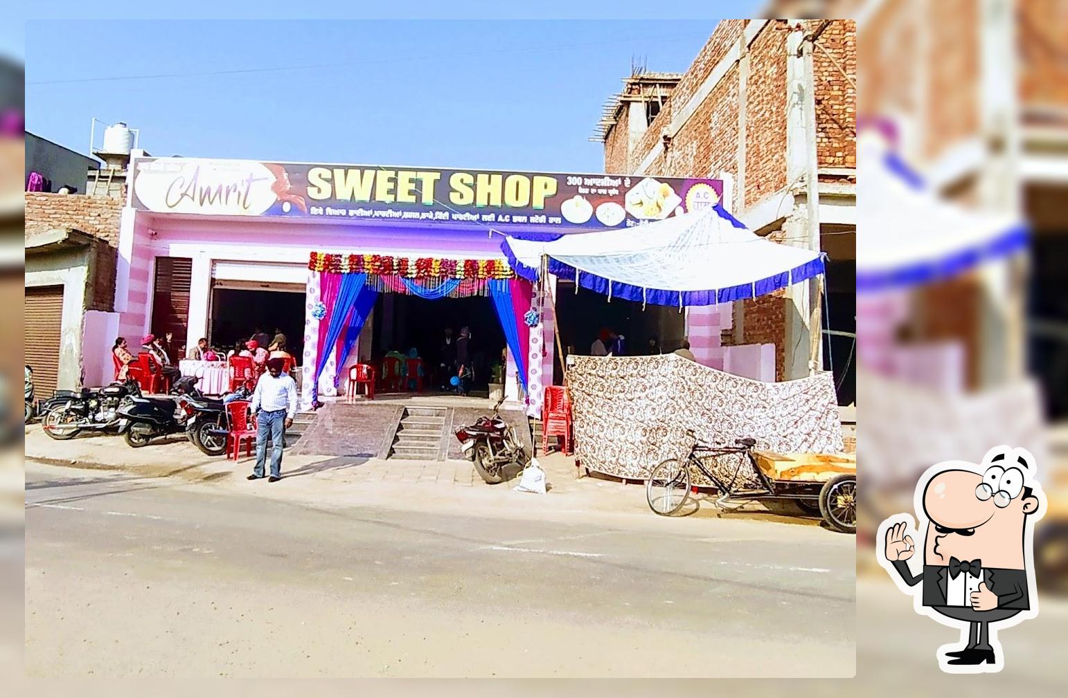 ਅੰਮ੍ਰਿਤ ਸਵੀਟ ਸ਼ਾਪ