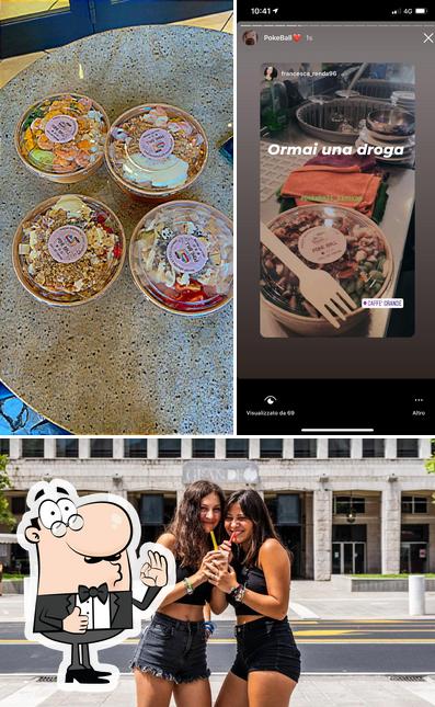 Guarda la immagine di Poke Ball & Bubble Tea