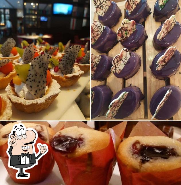 The photo of interior and food at Mosaic