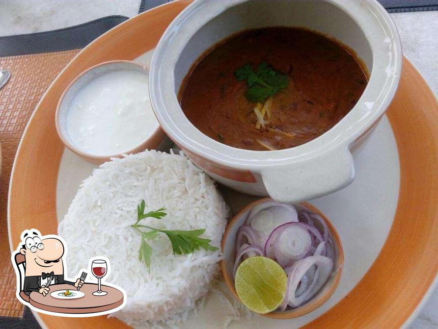 Meals at Palki Khana