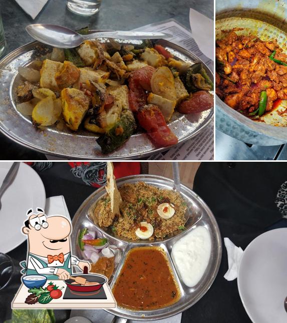 Chicken curry at Colonel's Shaan-e-Himachal