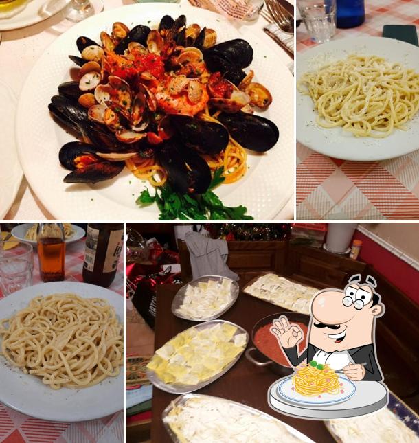 Spaghetti alla carbonara al Osteria con cucina dal 1962 Modestina