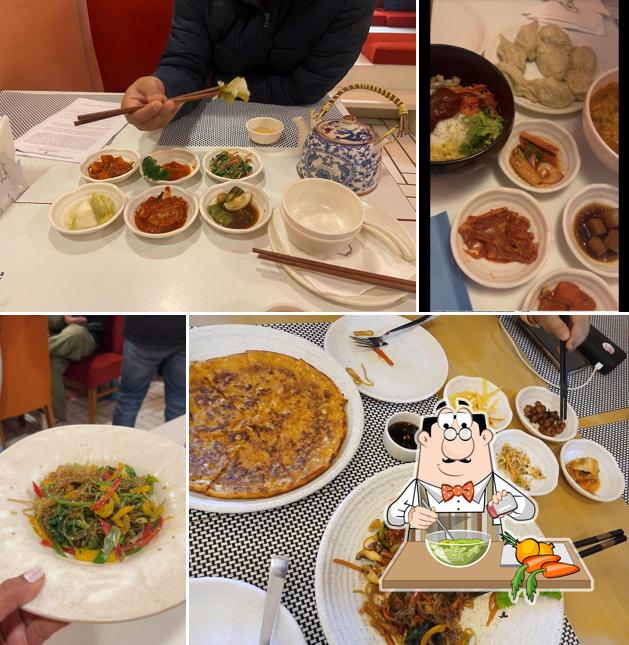 Seaweed salad at House of Korea