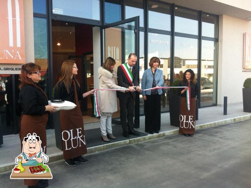 Ordina i piatti di carne a RITA Soleluna