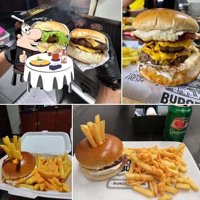 Delicie-se com um hambúrguer no Ta chovendo hambúrguer