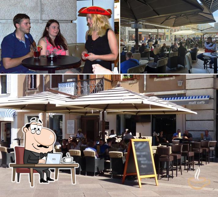 Gli interni di Mali Cafe