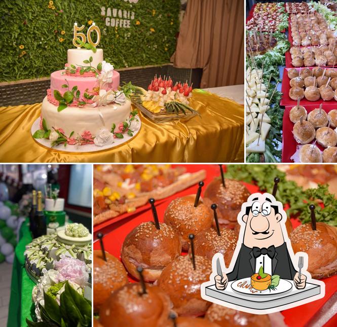 Cibo al CAFFETTERIA SAVARIS