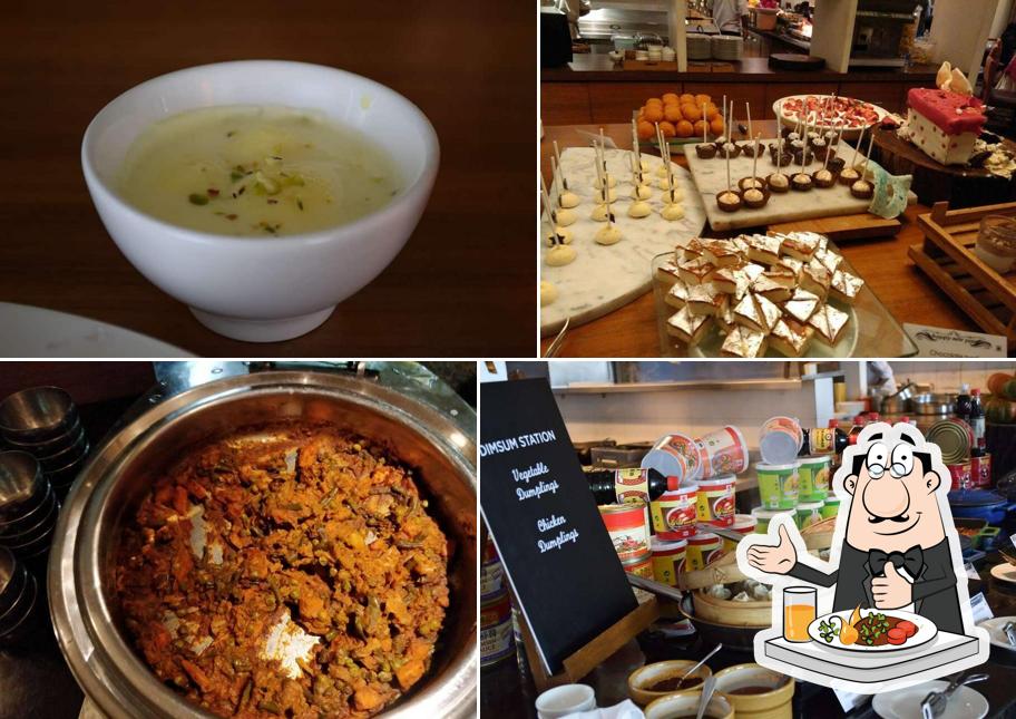 Food at 24/7 Gallery Cafe - Hyatt Place