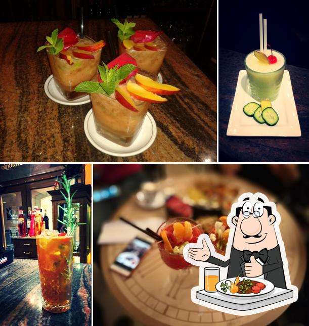 Platti al Caffè dell'Orologio