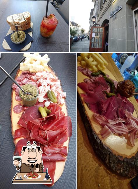 Scegli i un pasto a base di carne a Bloody Cat Bar