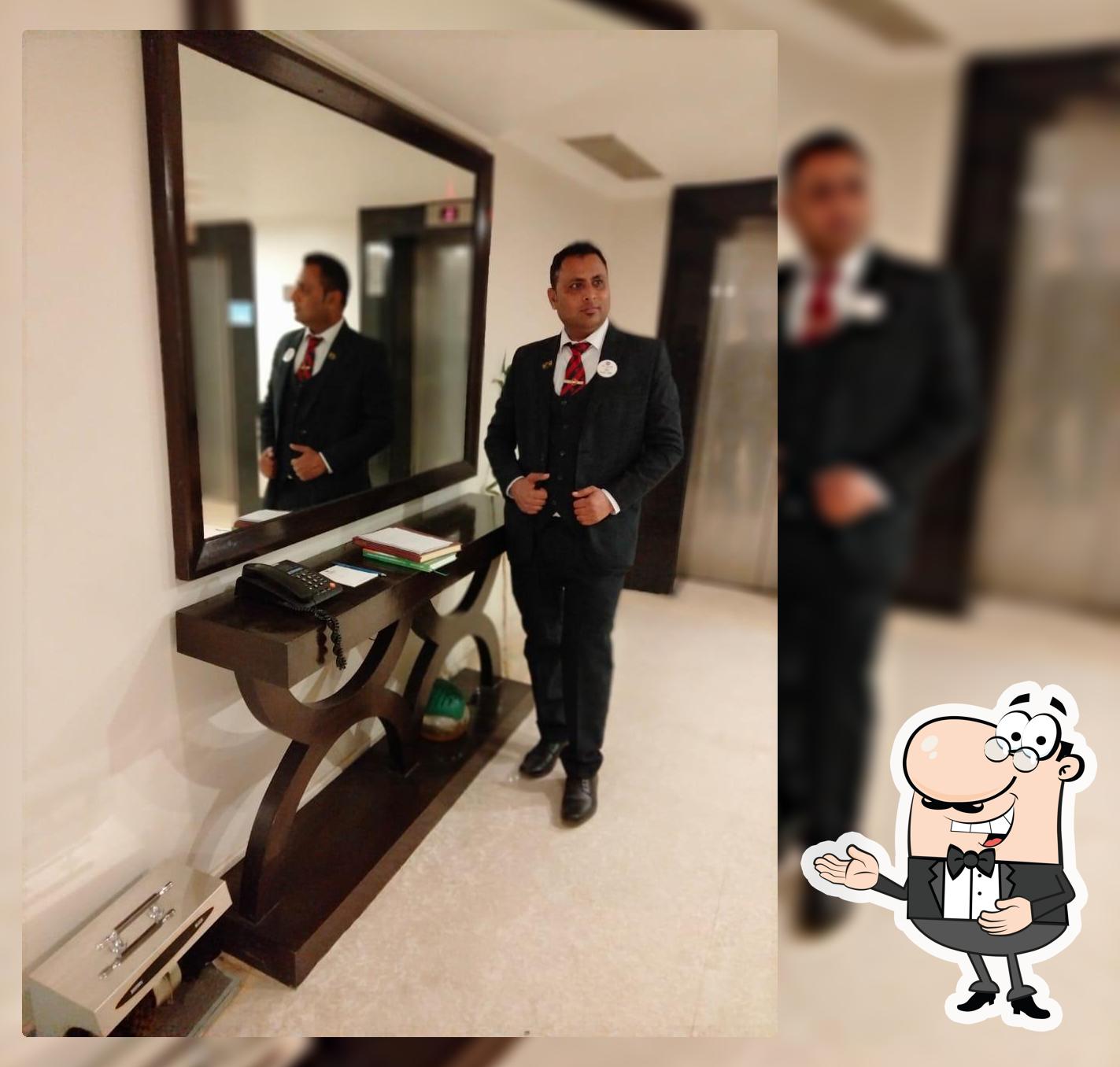 Tea Lounge - Park Plaza photo