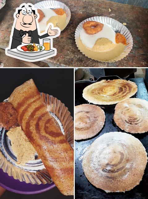 Food at Raju tiffin center