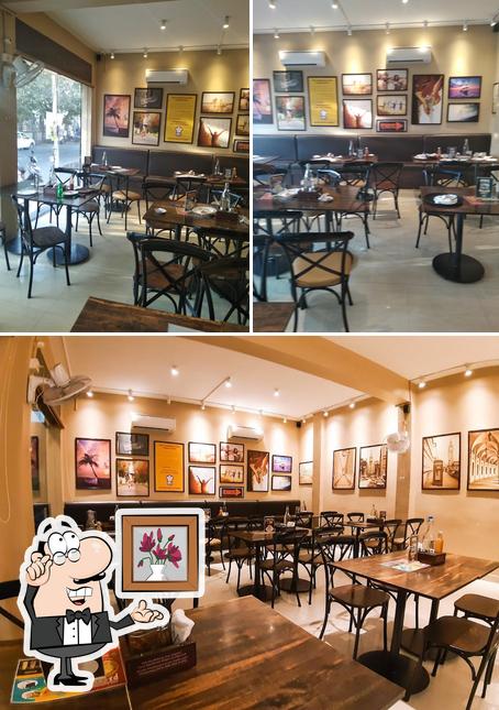 Take a seat at one of the tables at Ovenfresh