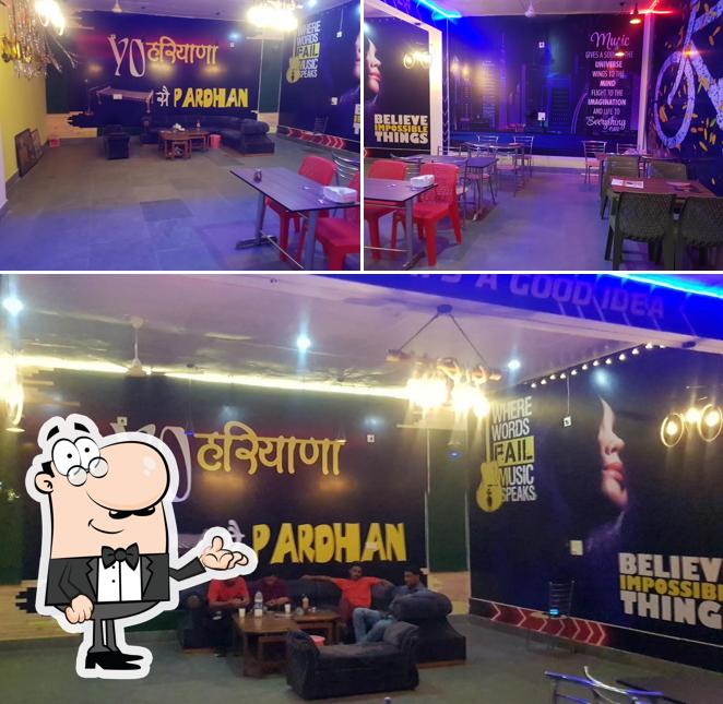 The interior of American Pie Pizza