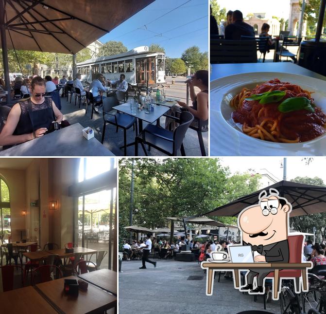 Dai un'occhiata agli interni di Duomo dal 1952