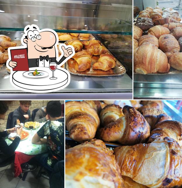 Platti al Caffetteria Pizzeria Nazionale via roma150