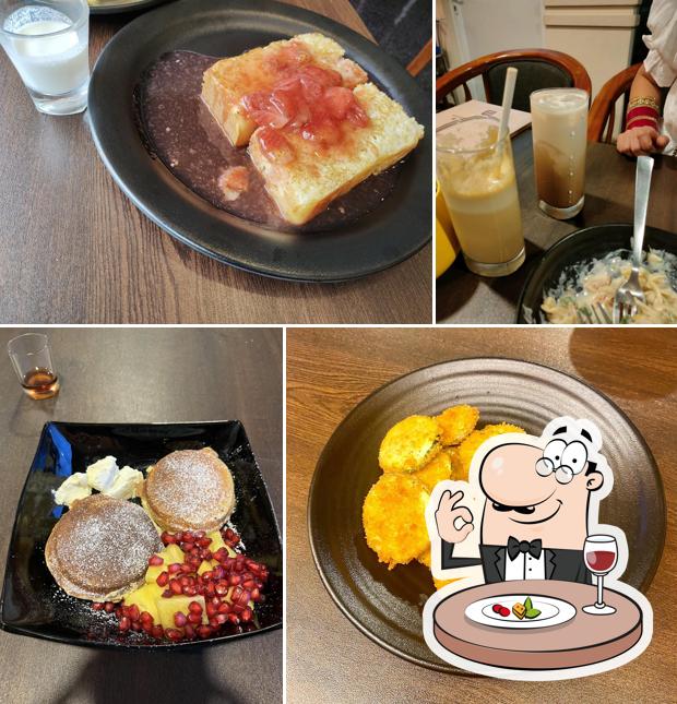 Food at House of Commons - Toast Cafe