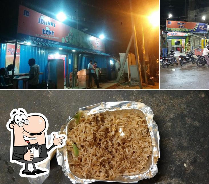 Here's a pic of Johnny Dony Restaurant