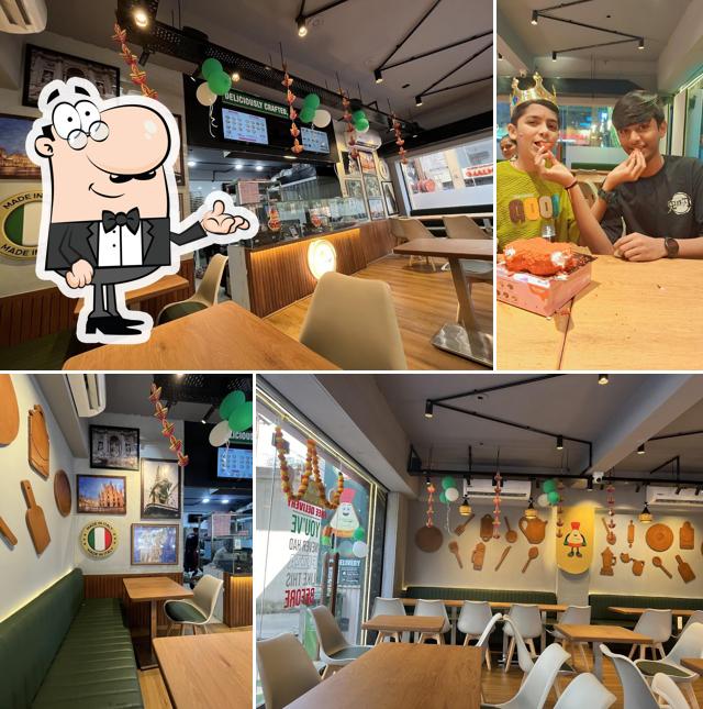 Check out how Taranovas Pizza pal Addajan surat looks inside