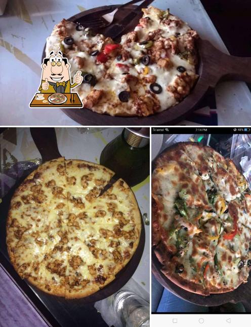 Pick pizza at vakaoO