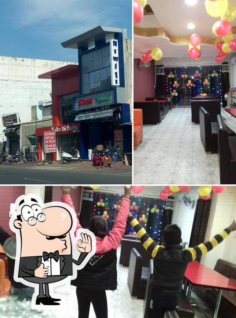 See the pic of Manoj's Kake Dee Hatti (Main Branch)