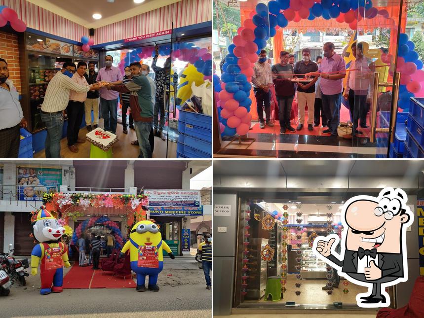 Monginis cake shop image