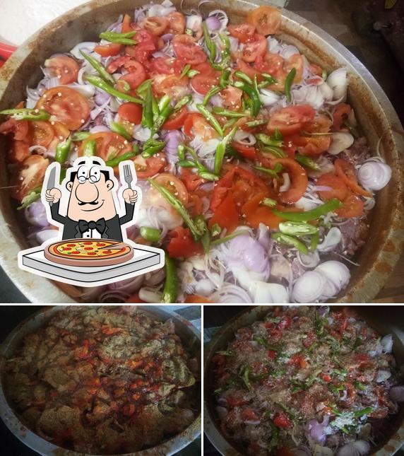 Pick pizza at Highway Thattukada