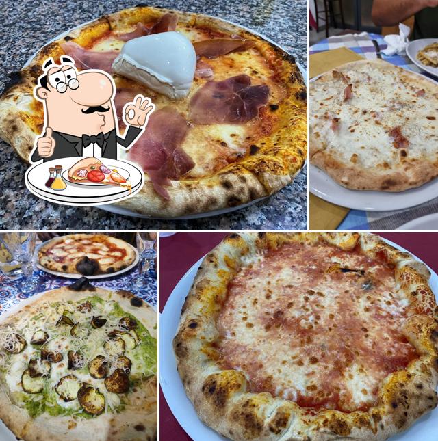 Scegli tra le molte varianti di pizza