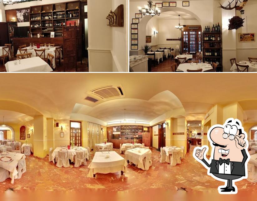 Dai un'occhiata agli interni di ANTICA TRATTORIA MARTELLA