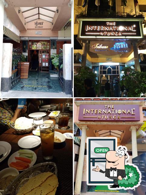 The exterior of Somethings Fishy Restaurant