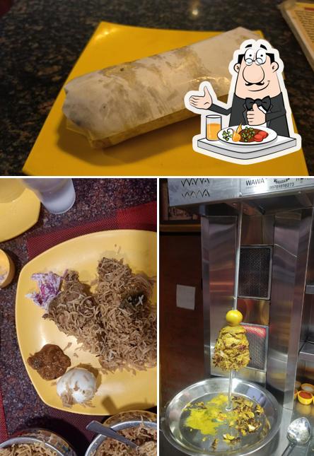 Meals at CHICKEN DINNER