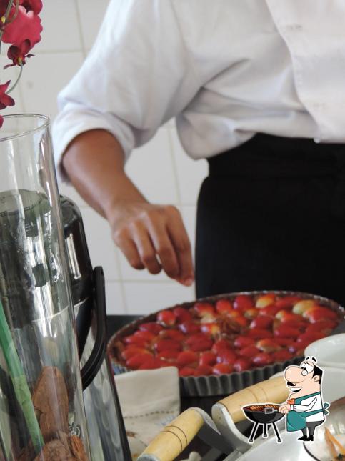 Restaurante Sinfonia dos temperos oferece refeições de carne