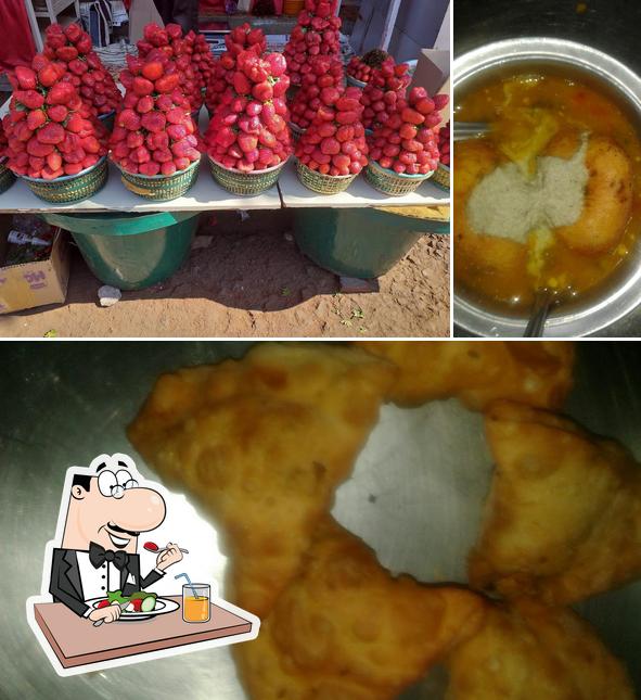 Food at Shree Samarth Snacks Center