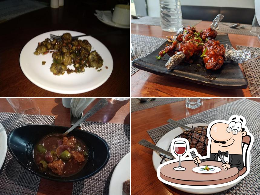 THEQUE (A Family Restaurant)