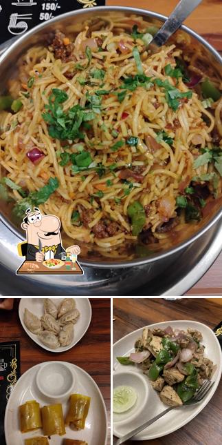 Pad thai at Panda Bowl Food Corner