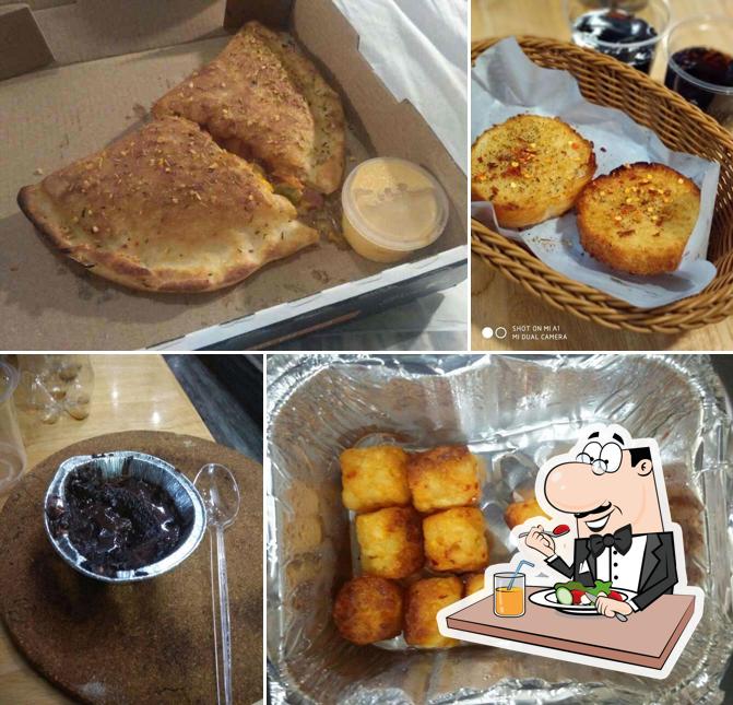 Meals at Cheesiano Pizza