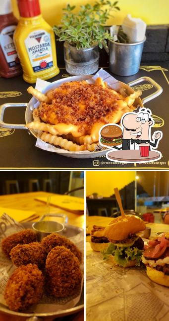 Deguste um dos hambúrgueres servidos no Rocca Burger