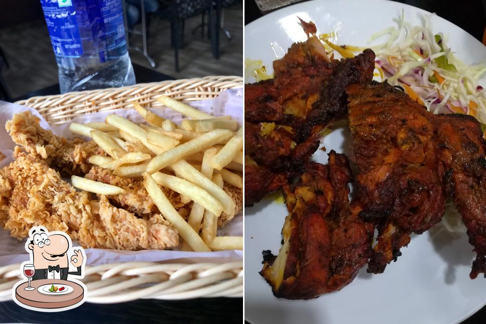 Food at Peejay's Hot Chick