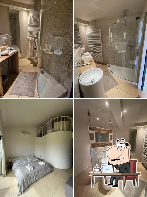 Siediti a un tavolo di Resort Opera02